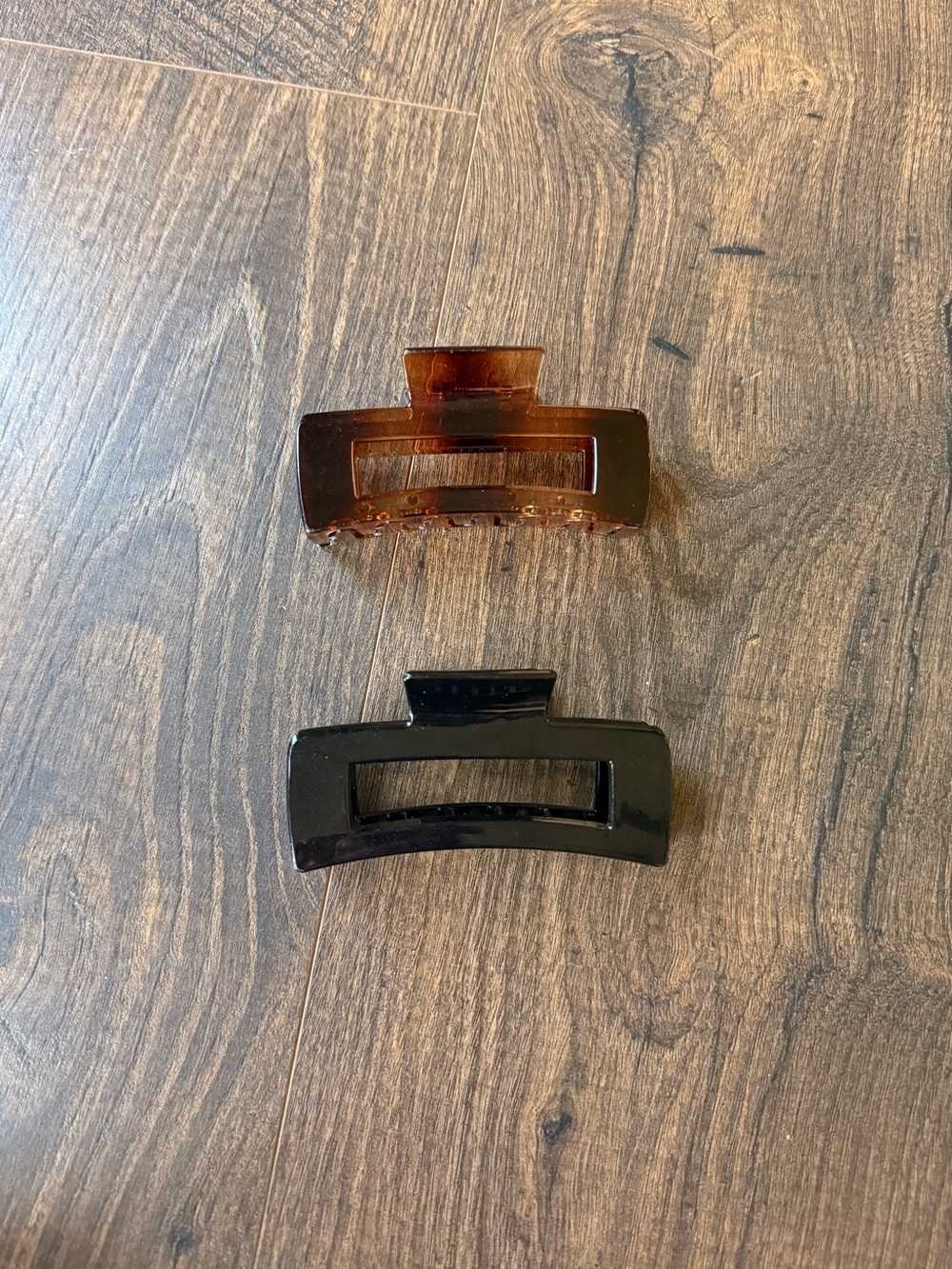 Amazon Hair Claw Clips Set in Tortoiseshell and Black